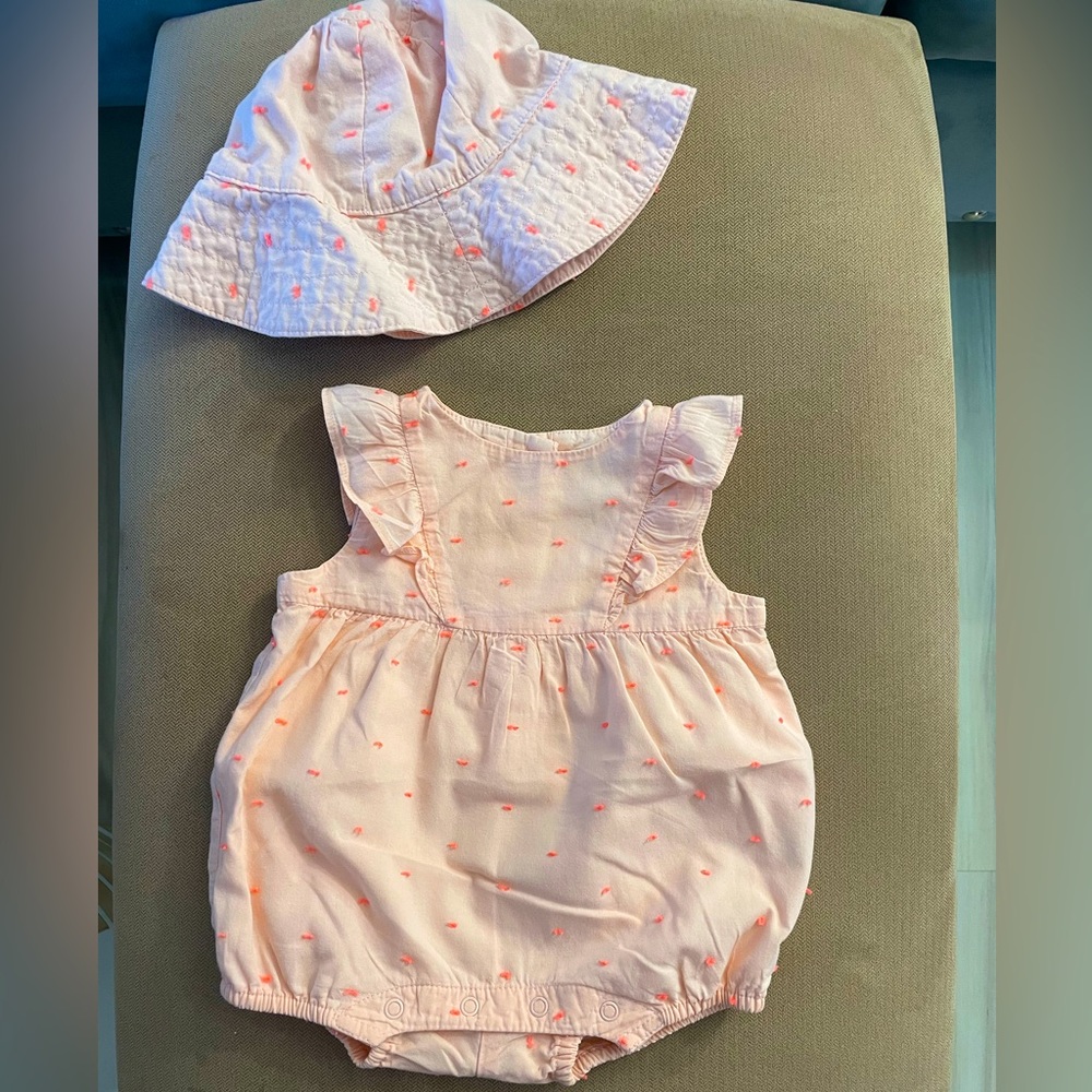 Janie and Jack Romper with 👒